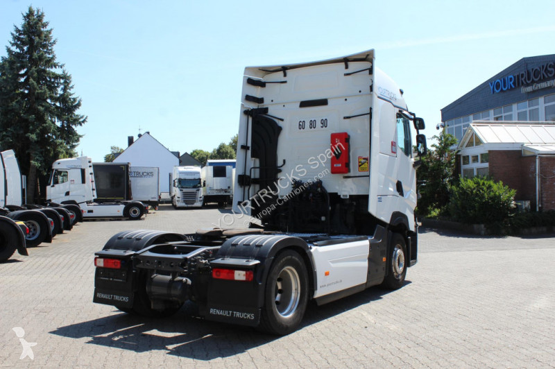 جرار Renault T520 HighSleeper Retarder Modell...