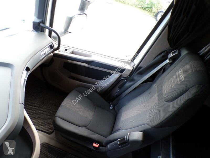 جرار DAF XG  FT 4X2