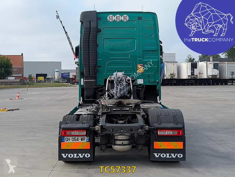 جرار Volvo 500
