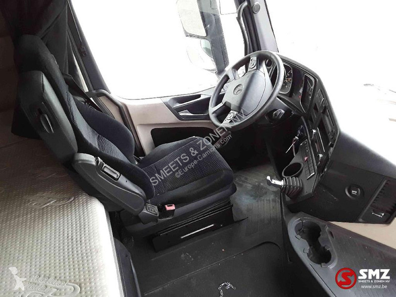 جرار Mercedes 1851 Euro 5 spoilers