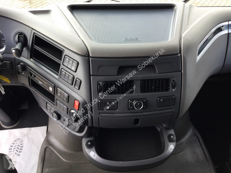 Tahač DAF XF  FT 4X2