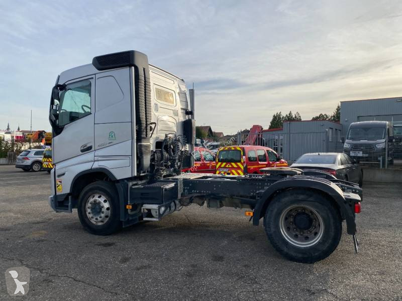 جرار Volvo