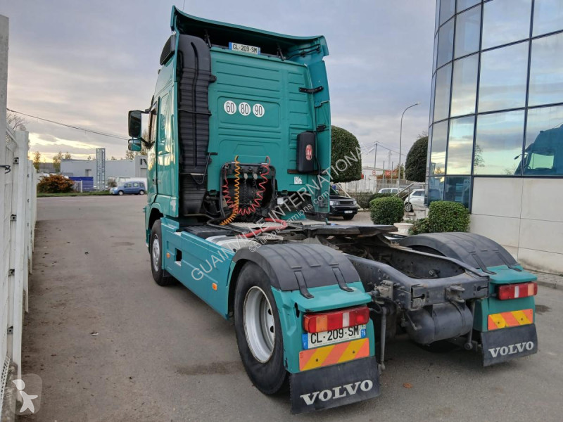 جرار Volvo 500