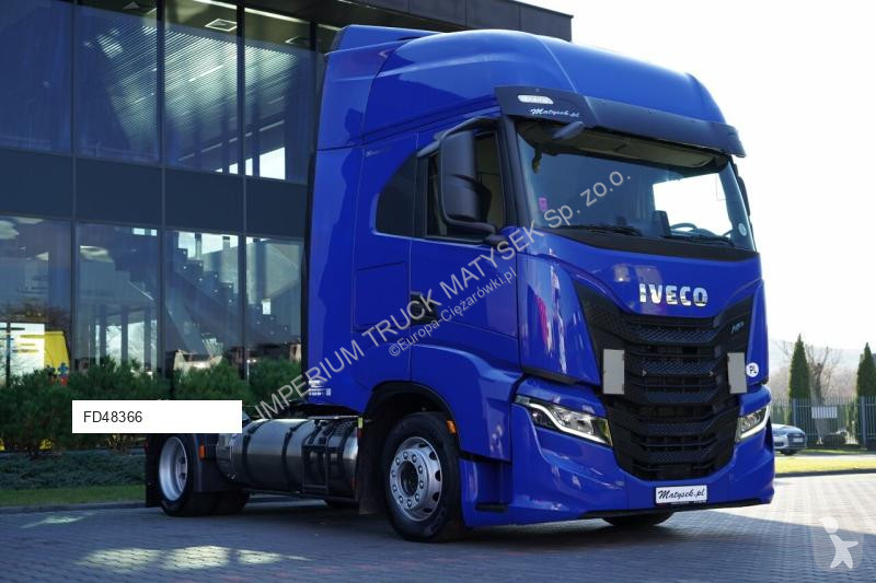 Влекач Iveco S-Way 460