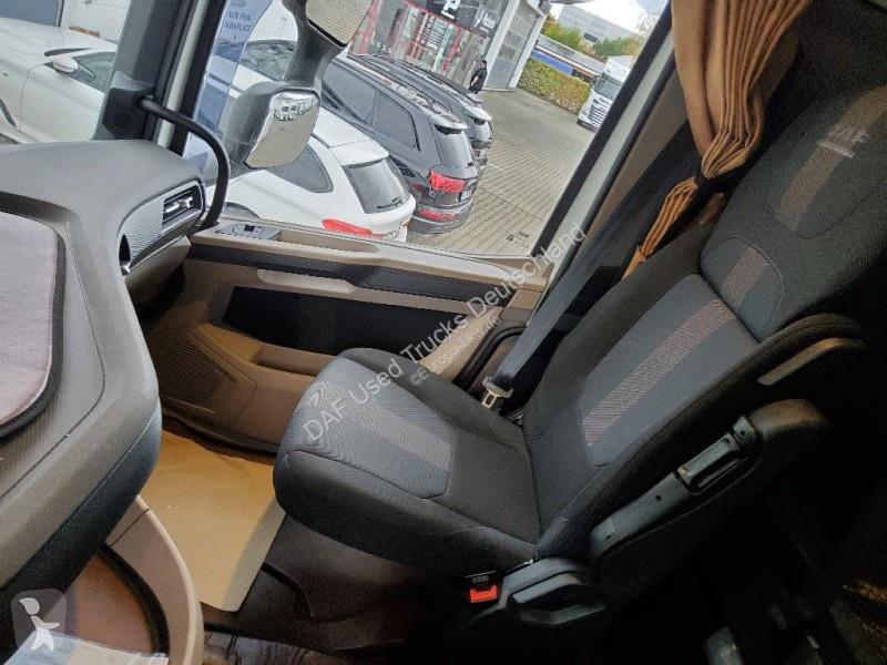 Trekker DAF 480 FT 4X2