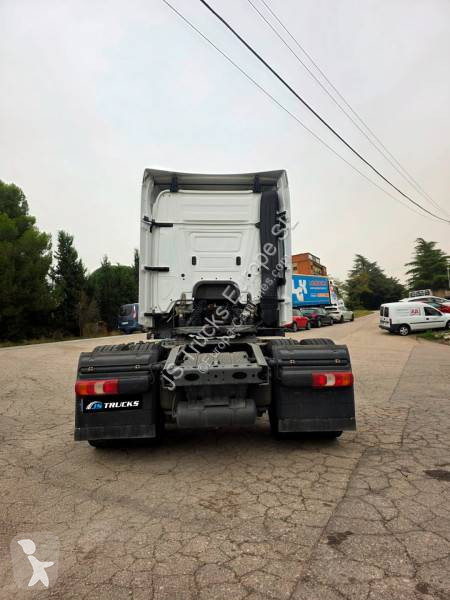 جرار Mercedes
