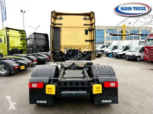 Traktor Iveco