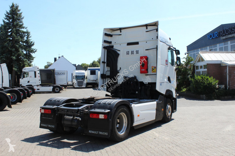 جرار Renault T520 HighSleeper Retarder Modell...