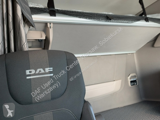 Tahač DAF XG  FT LOW DECK 4X2