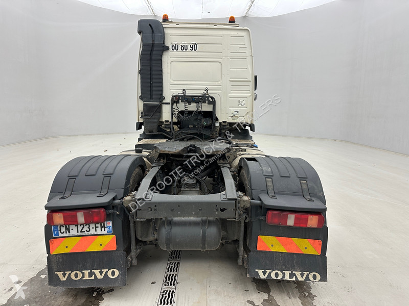 جرار Volvo 450