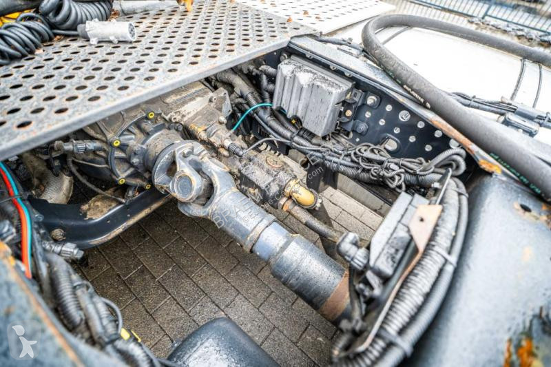 جرار Iveco  STRALIS 460 + KIPHYDR.
