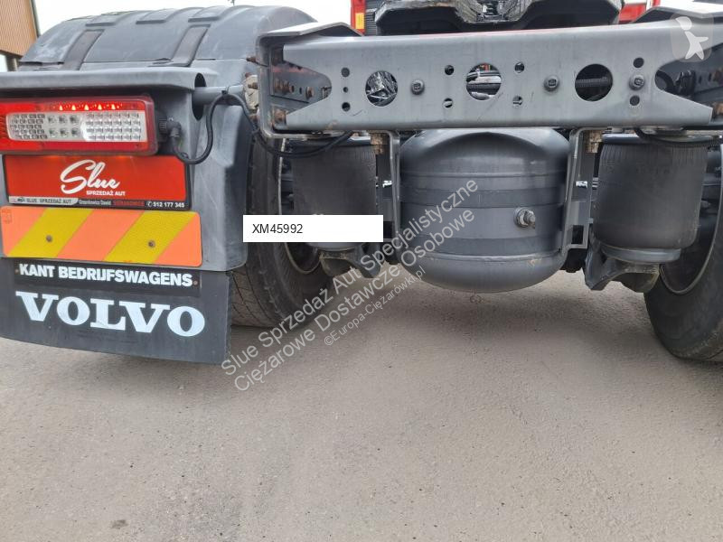 Влекач Volvo FH 420 ADR