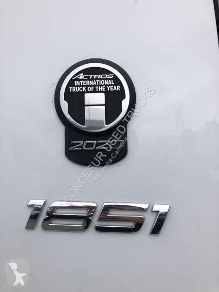 جرار Mercedes 1851 LS