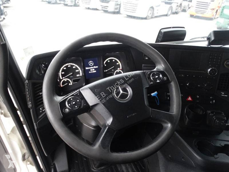 جرار Mercedes