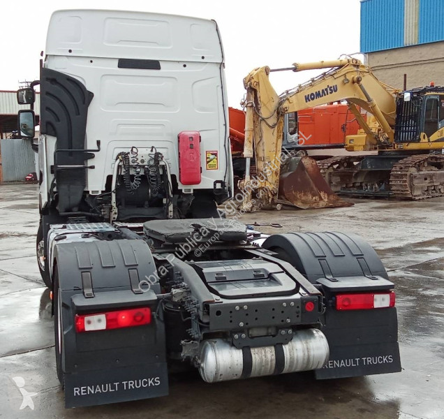 جرار Renault 480 T4X2 E6