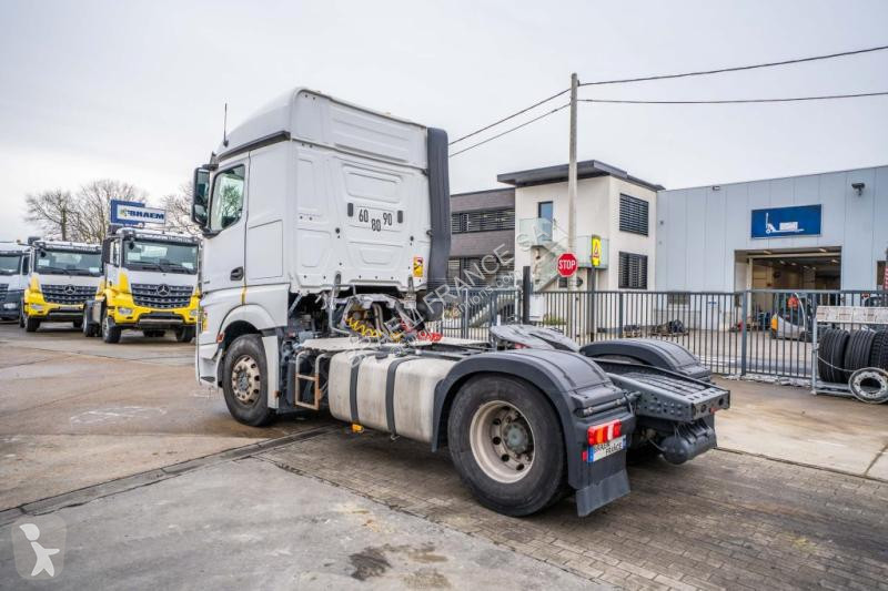 جرار Mercedes ACTROS 1848  + VOITH