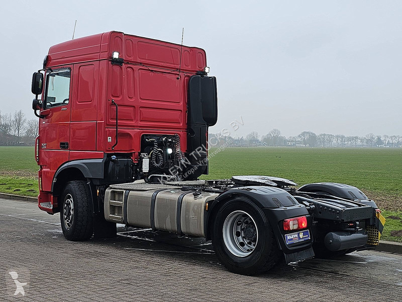 جرار DAF XF  4x4 PXP