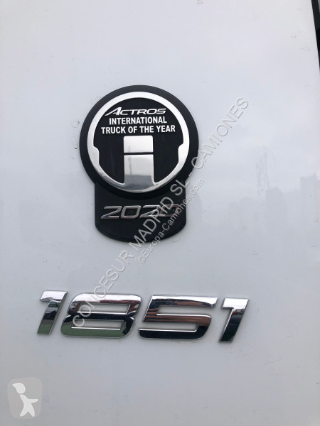 جرار Mercedes  1851 LS