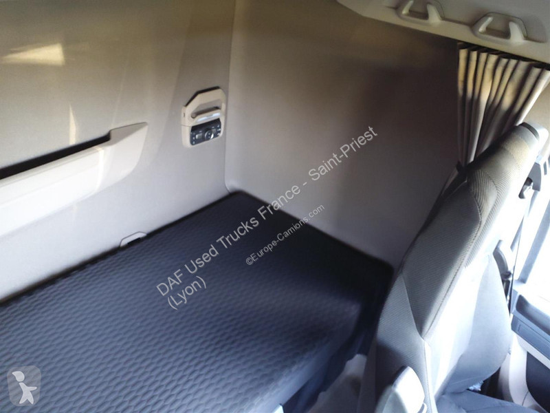 جرار DAF 530 FT 4X2