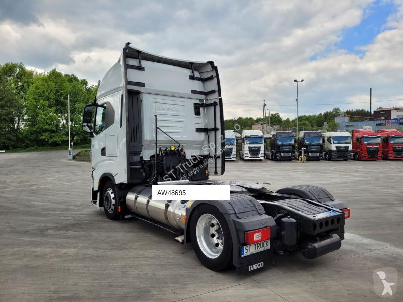 جرار Iveco 460 LNG/20STUCK/RETARDER/GAS IN DER...