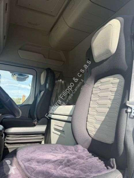 جرار Ford 500