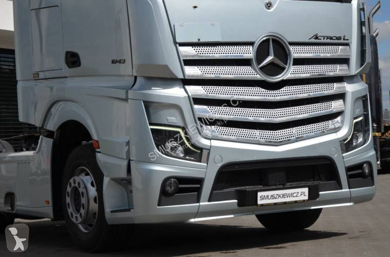جرار Mercedes