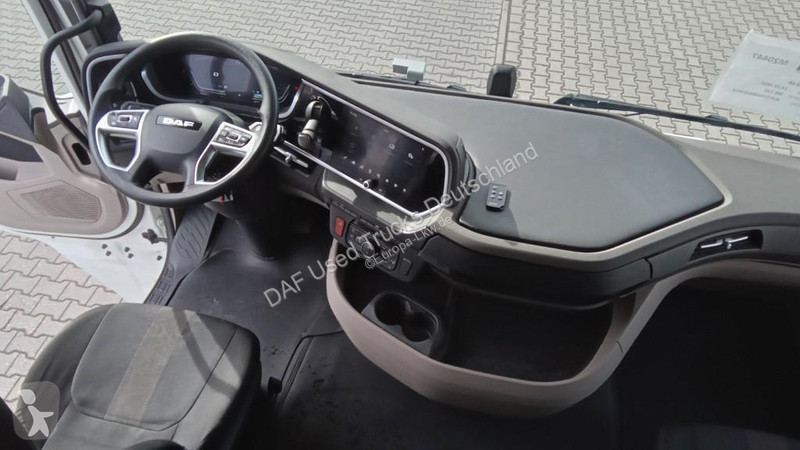 جرار DAF XG  FT 4X2
