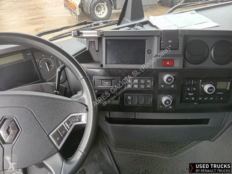 جرار Renault
