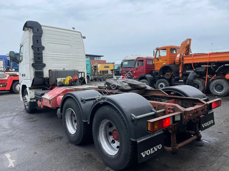 جرار Volvo 12420 Heavy Duty Tractor 420HP 6x4...
