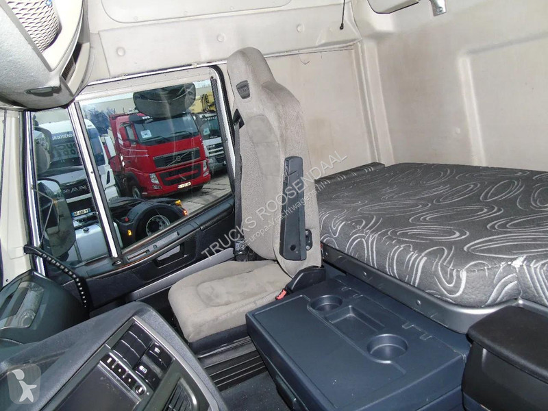 Iveco 420 + EURO 6 + SPOILER tractor unit