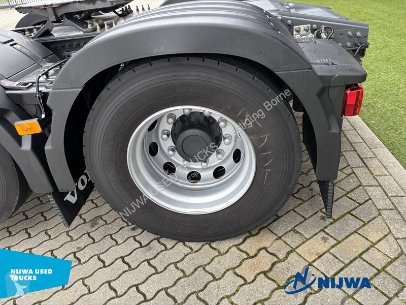 جرار Volvo 460 Aero 6x2/4 I-Park + I-Save