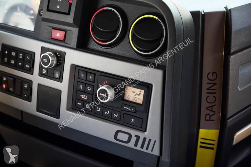 جرار Renault