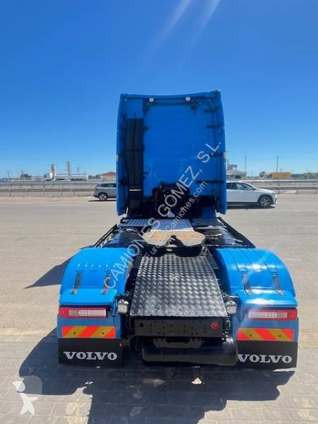 جرار Volvo