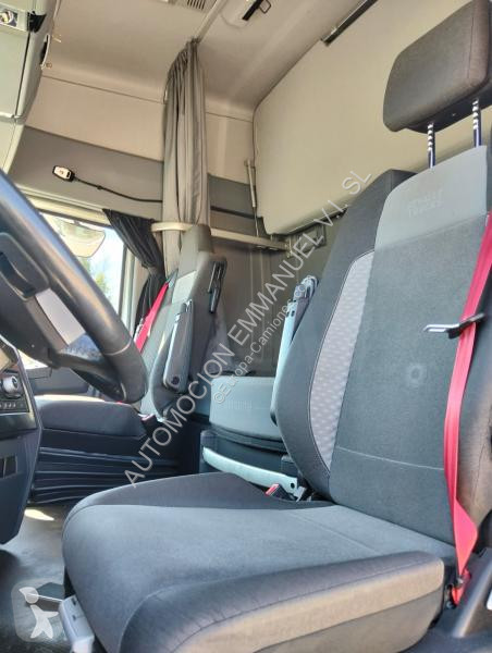 جرار Renault 520 EVO