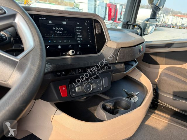 Tracteur DAF X
