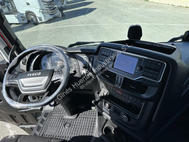 جرار Iveco Stralis AS440S51T/P