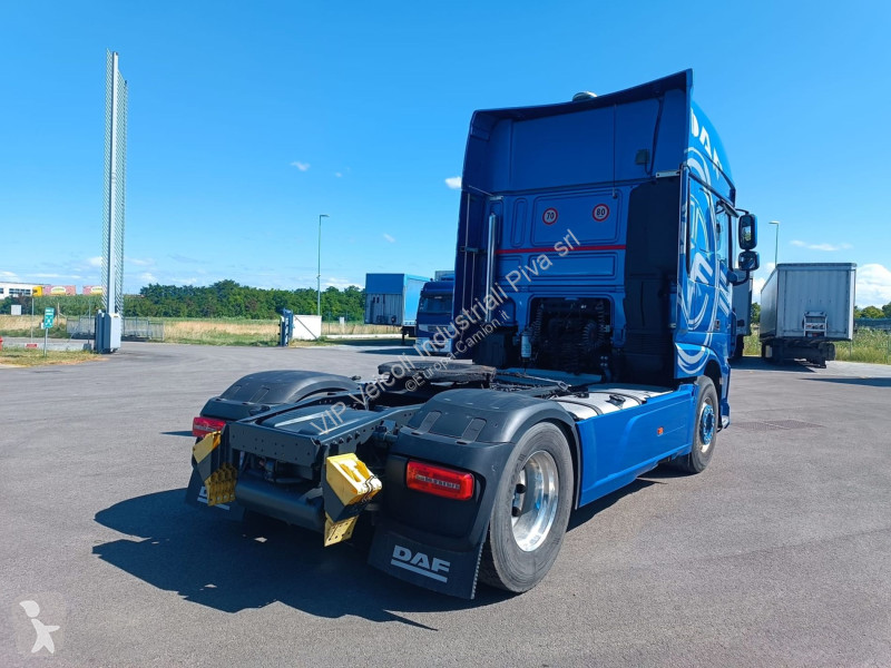جرار DAF XF 530 FT