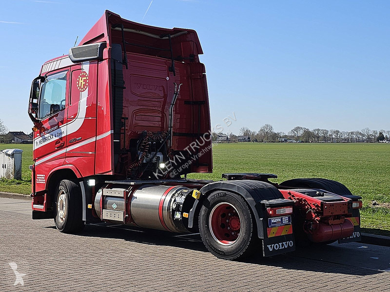 جرار Volvo 420 LNG GAS *JA*