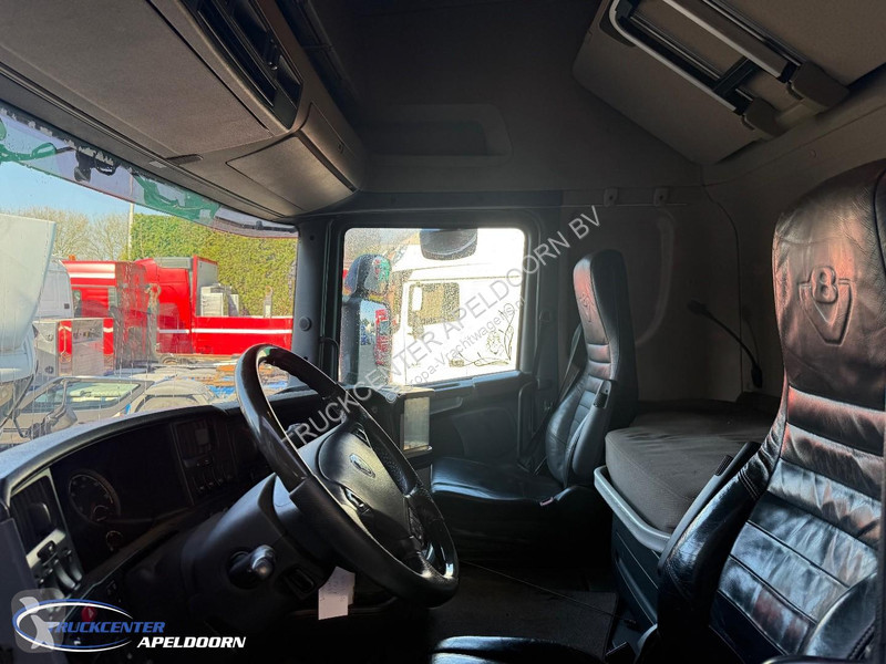 جرار Scania 560 6x2, etarder