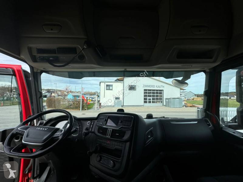 جرار Iveco