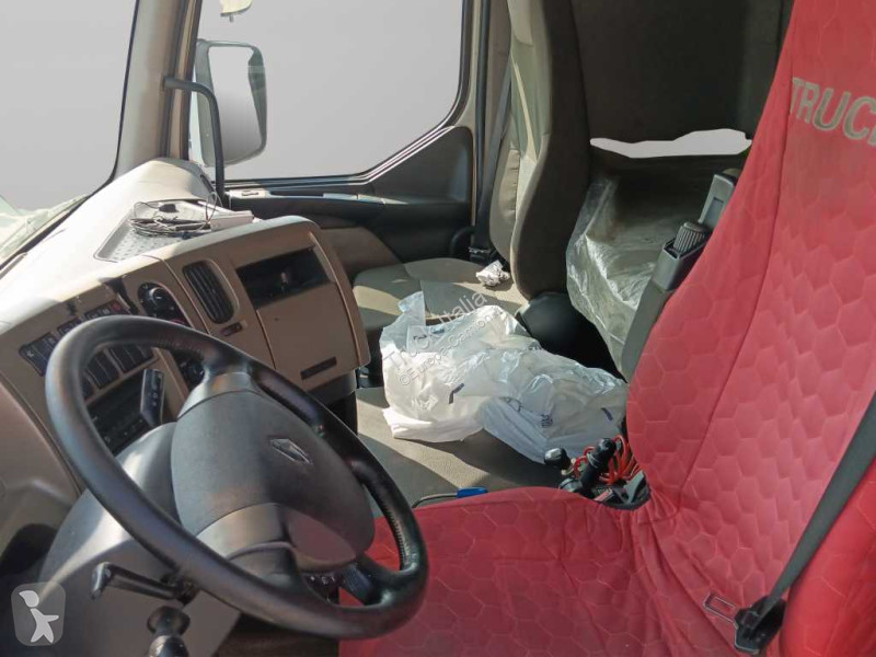 جرار Renault Premium Route - prem.route 460.26...