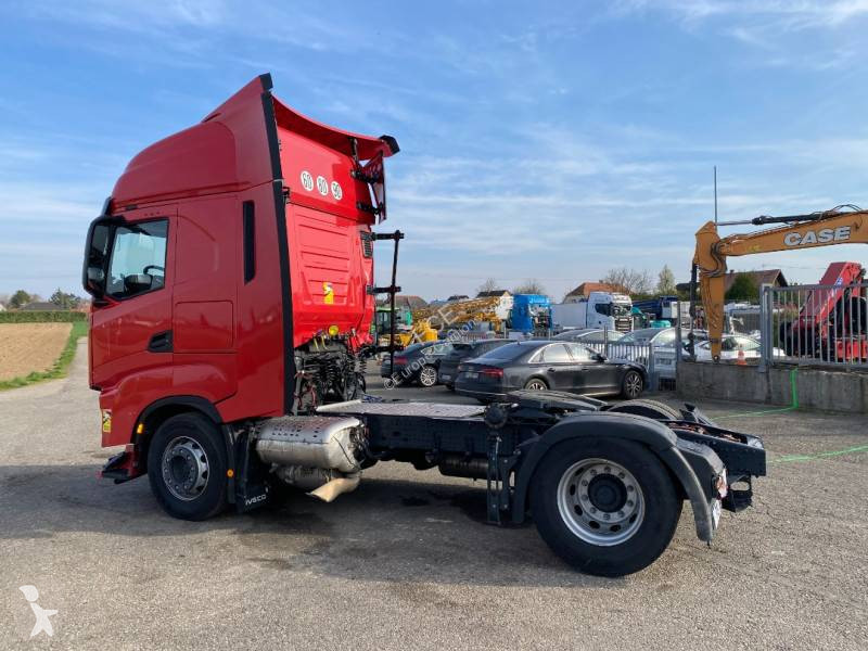 Iveco  tractor unit