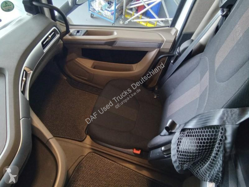 Trekker DAF XG  FT 4X2