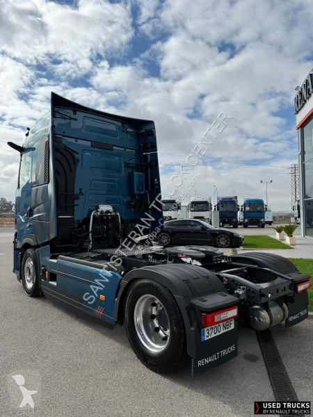 جرار Renault