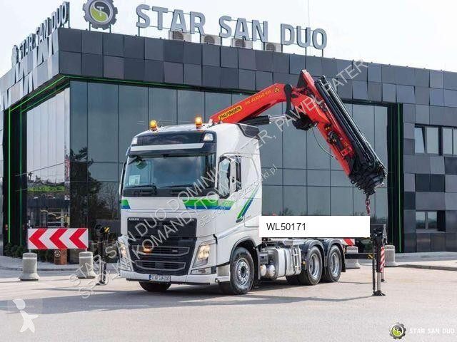 Влекач Volvo PK 40002 EH