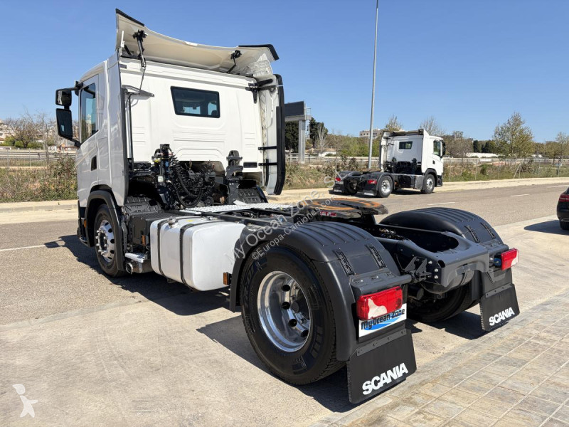 جرار Scania 410