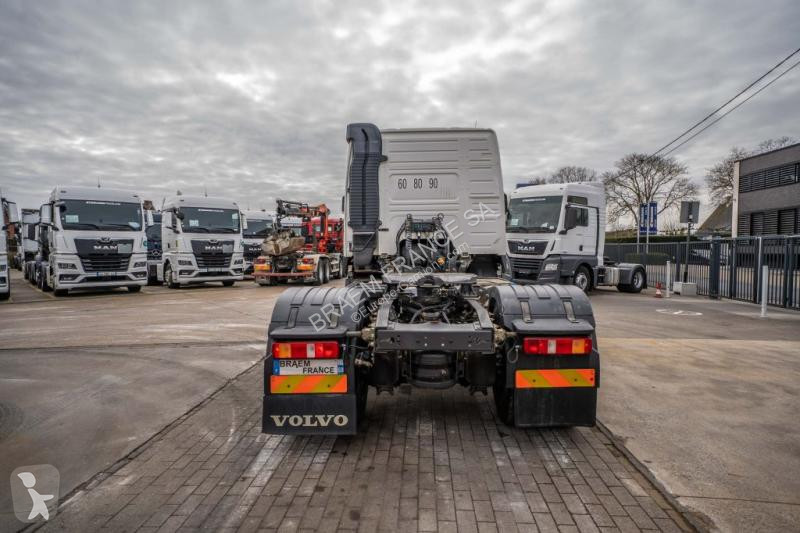 جرار Volvo 460 GLOB VEB+