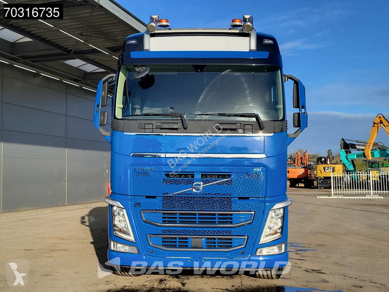 جرار Volvo 500 8X2 Steered Tag axle!...