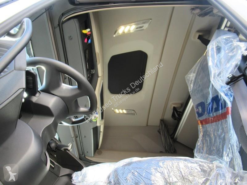 جرار DAF XG  FT 4X2