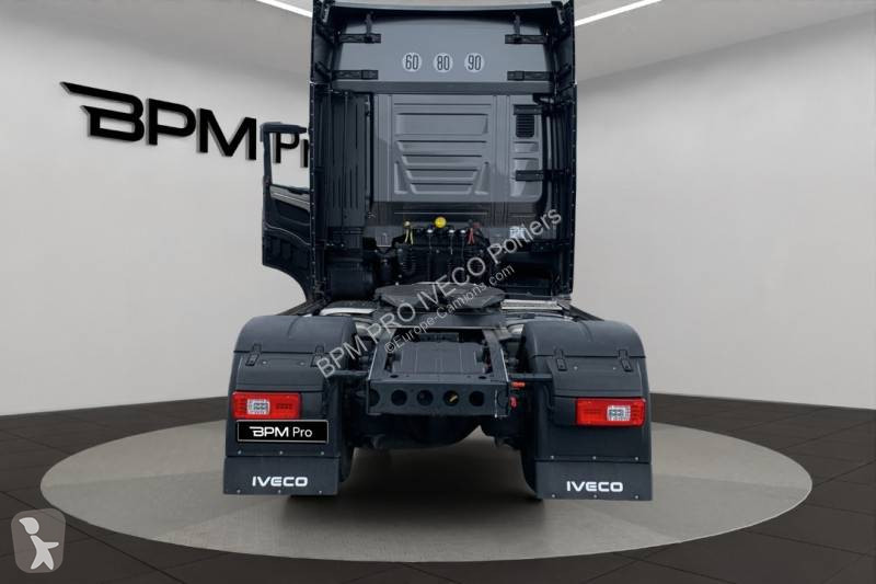 جرار Iveco